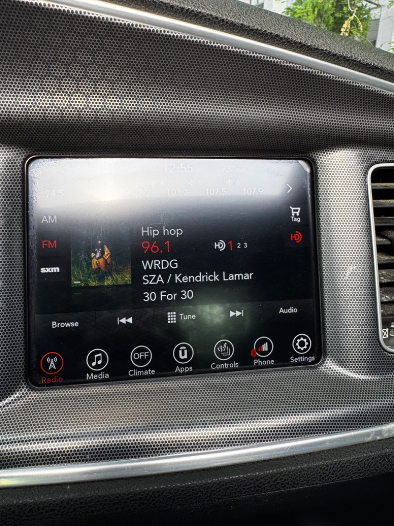 2017 Dodge Charger SXT - Photo 10