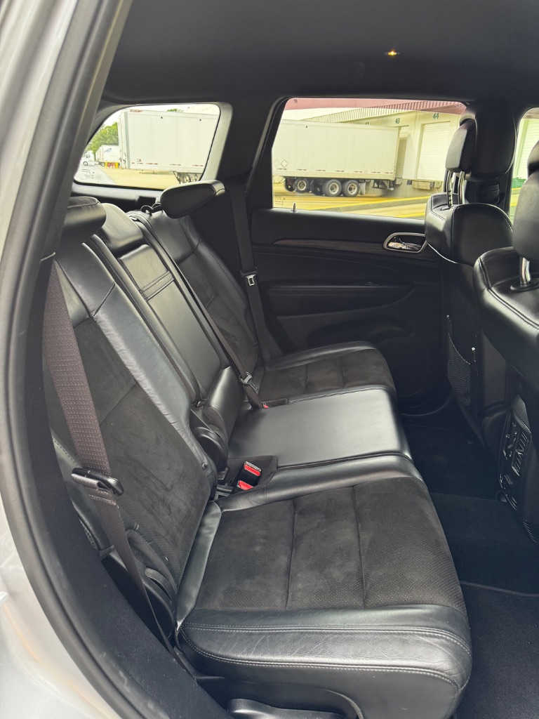2019 Jeep Grand Cherokee Altitude - Photo 12