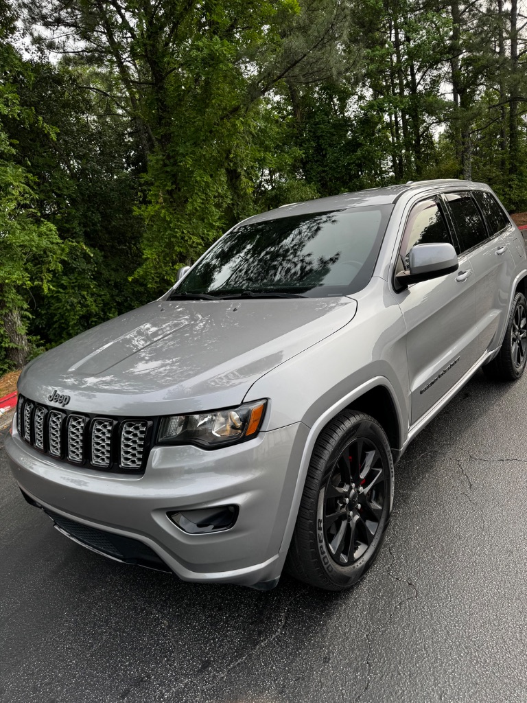 2019 Jeep Grand Cherokee Altitude - Photo 16