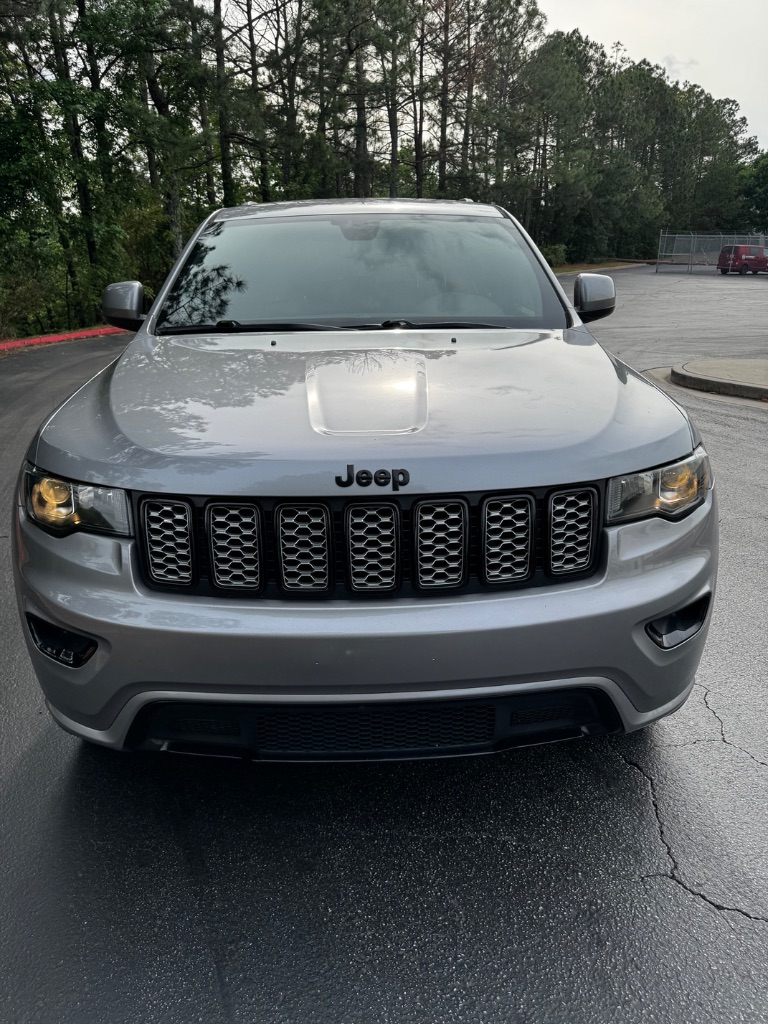 2019 Jeep Grand Cherokee Altitude - Photo 10