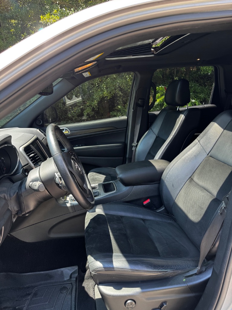 2017 Jeep Grand Cherokee Altitude - Photo 9