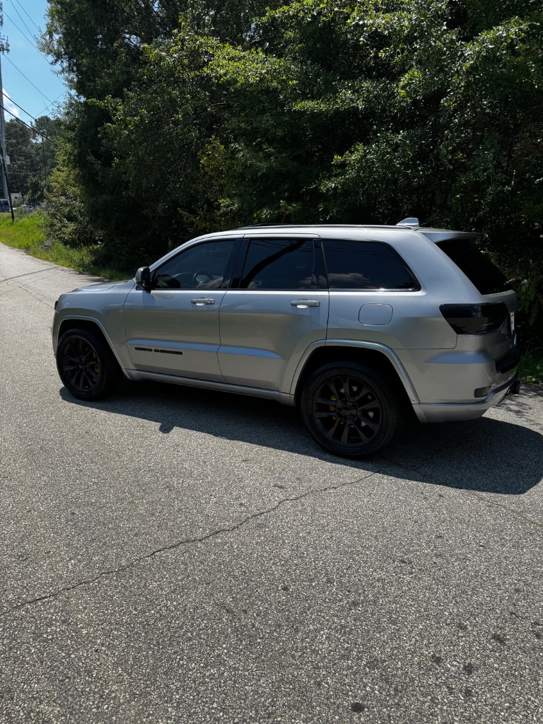 2017 Jeep Grand Cherokee Altitude - Photo 7