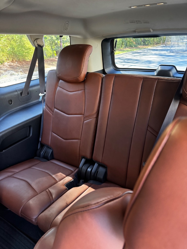 2017 Cadillac Escalade ESV Luxury - Photo 12